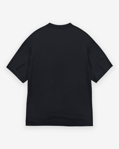 Minimal & Trendy - Classic Black Oversize Tee