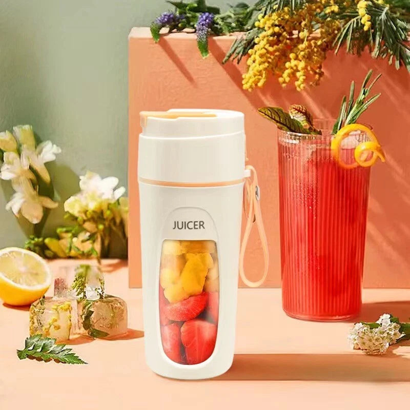 Portable USB Rechargeable Fruit Juicer – Mini Blender for Smoothies & Fresh Juice